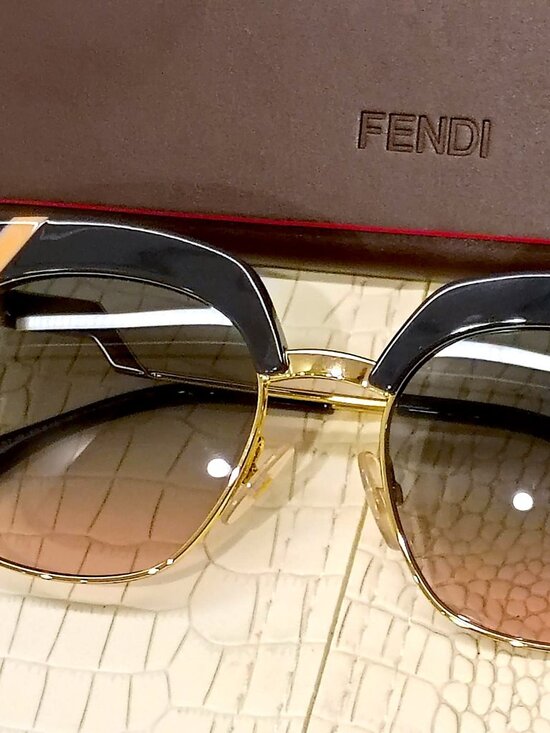 New FENDI Waves FF0241S Black Peach Stripe Pink Gradient Sunglasses Cat Eye - Picture 4 of 16